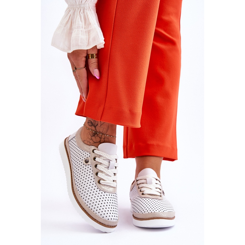 S.Barski Módní kožená prolamovaná sportovní obuv bílá a zlatá Cantare bílý 1 S.Barski Módní kožená prolamovaná sportovní obuv bílá a zlatá Cantare bílý 1