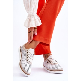 S.Barski Módní kožená prolamovaná sportovní obuv bílá a zlatá Cantare bílý 2 S.Barski Módní kožená prolamovaná sportovní obuv bílá a zlatá Cantare bílý 2