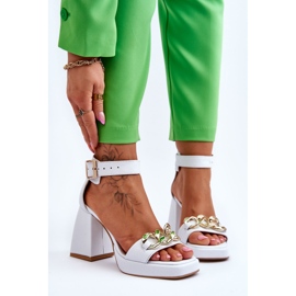 Lewski Shoes Dámské semišové sandály na masivních podpatcích Boty Leewski 3207 White bílý 1