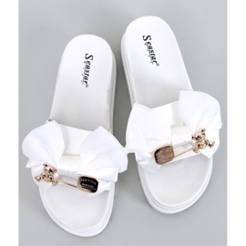 BM Pantofle Teddy White medvídek na platformě bílý 1