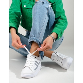 Bílé tenisky se skrytým klínem od Shelovet bílý 1