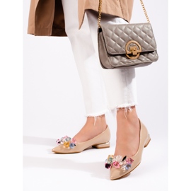 Dámské lodičky na nízkém podpatku béžový 1