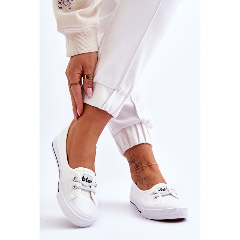 Dámské tenisky Lee Cooper LCW-23-31-1791L Bílé bílý 2