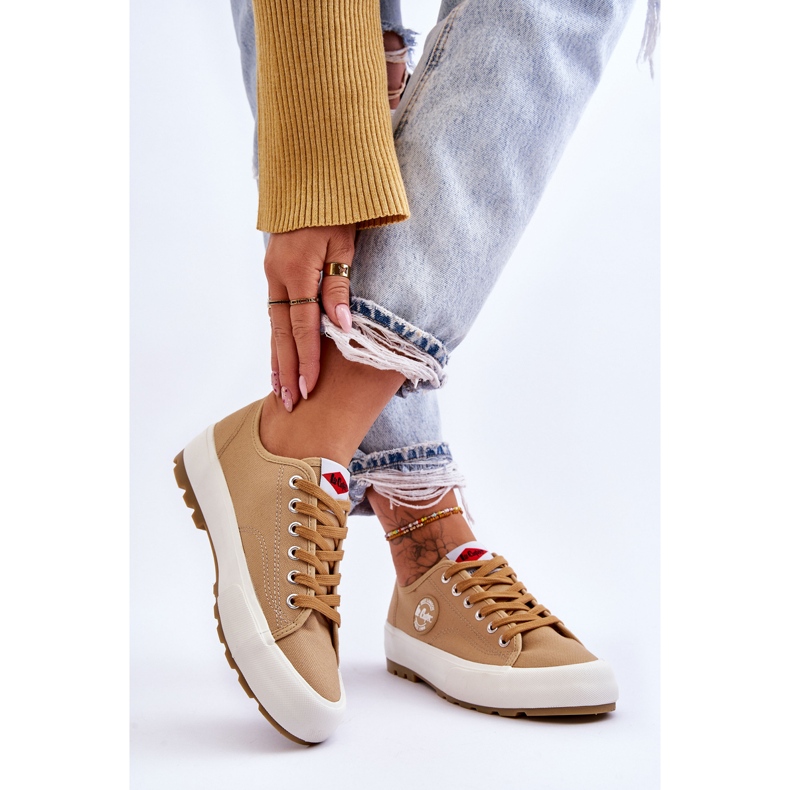 Dámské tenisky s nízkou platformou Lee Cooper LCW-23-44-1655L béžová béžový 2 Dámské tenisky s nízkou platformou Lee Cooper LCW-23-44-1655L béžová béžový 2