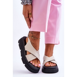 PE1 Módní béžové sandály na platformě Chester béžový 1