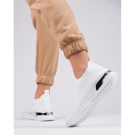 Sportovní obuv Shelovet z lehké tkaniny bílý 1