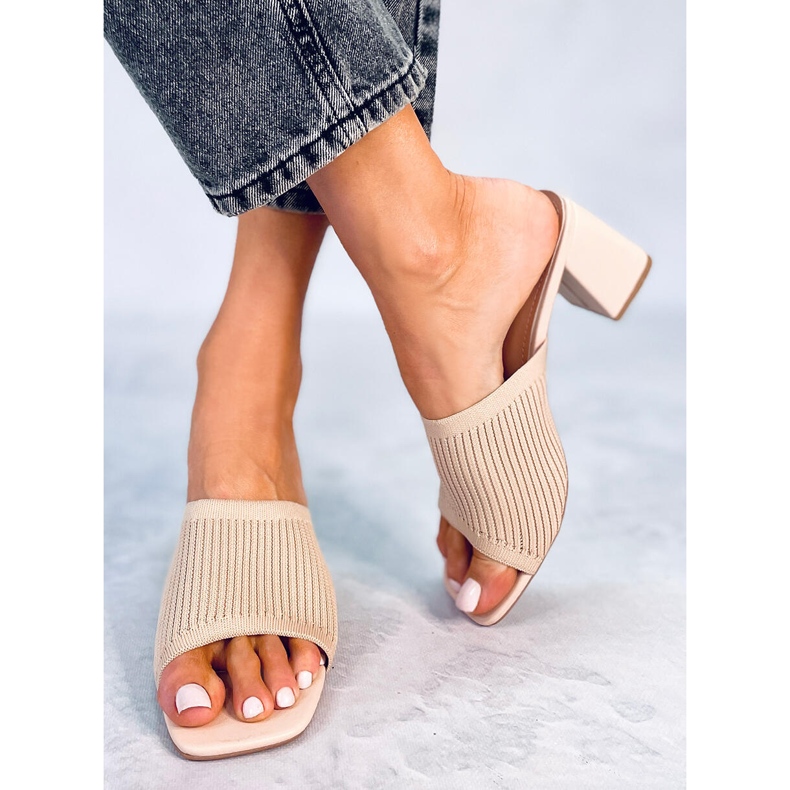 Greet Béžové sandály na podpatku béžový 2