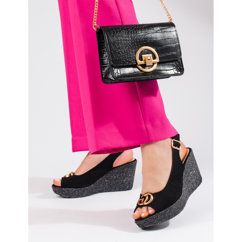 Dámské černé semišové sandály na klínku Shelovet černá 2