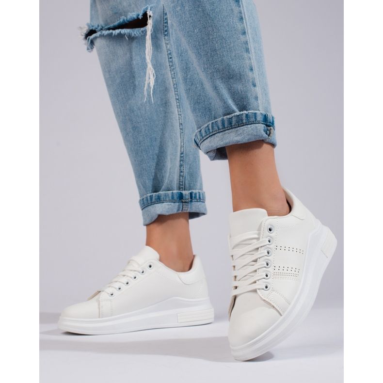 Bílé sportovní boty tenisky na platformě Shelovet bílý 1