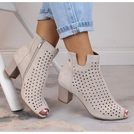 Dámské jarní semišové prolamované kozačky béžové Jezzi ASA169-7 béžový 1