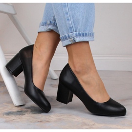 Dámské černé lodičky na postu eVento 5950 černá 1 Dámské černé lodičky na postu eVento 5950 černá 1