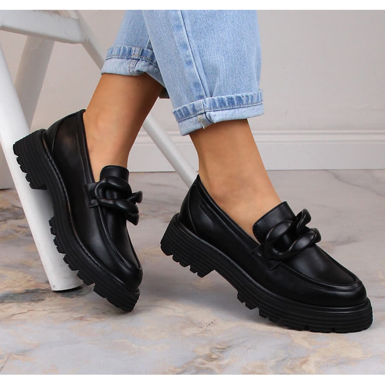 Černé mokasíny Big Star LL274580 na vysokém podpatku s řetízkem černá 1