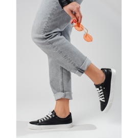 Klasické dámské černé tenisky Vinceza černá 2