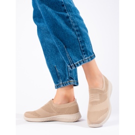 Světle béžová textilní sportovní obuv značky Shelovet béžový 1 Světle béžová textilní sportovní obuv značky Shelovet béžový 1