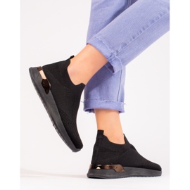 Lehké černé textilní sportovní boty Shelovet černá 1