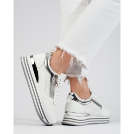 Bílé a stříbrné tenisky na platformě Shelovet bílý 1