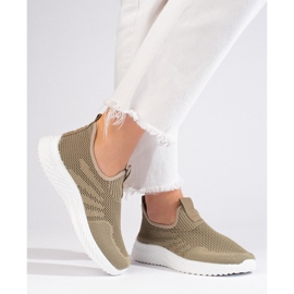 Dámská prolamovaná sportovní obuv Shelovet zelená 2 Dámská prolamovaná sportovní obuv Shelovet zelená 2