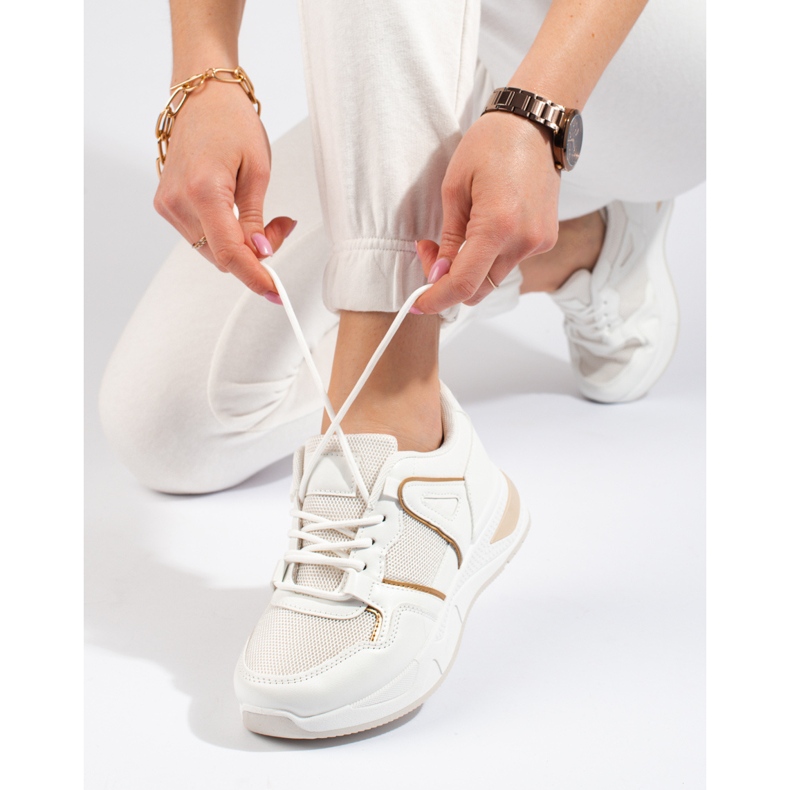 Dámské bílé tenisky na silné podrážce Shelovet bílý 2