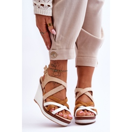 Sandály na klínku s béžovými pruhy Ellen 1