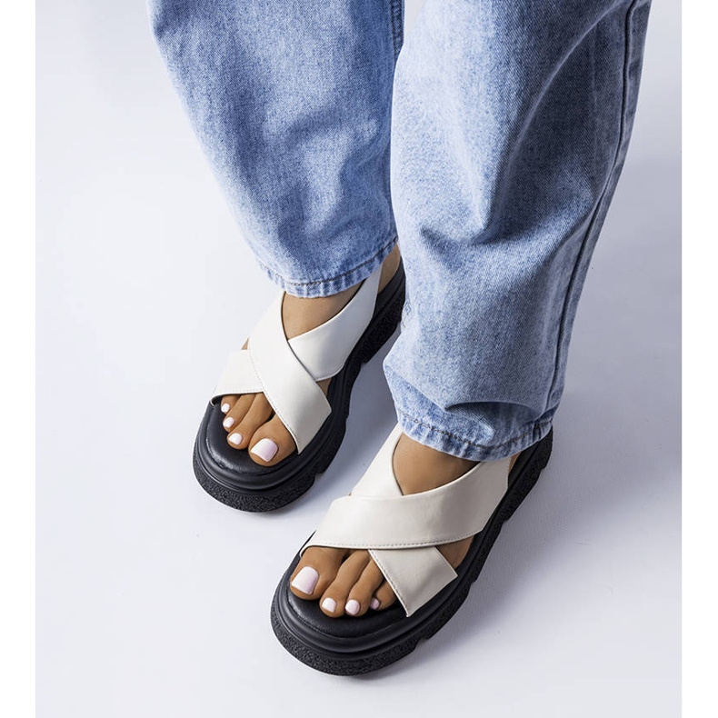 Evento Béžové sandály na platformě od Oakway béžový 1