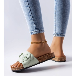 Zelené sandály zdobené květinou Desaulniers zelená 1