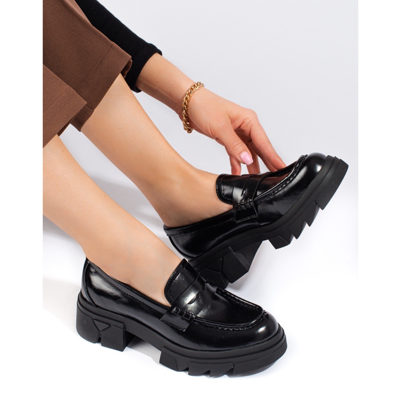 Černé klasické mokasíny Shelovet na platformě černá 2