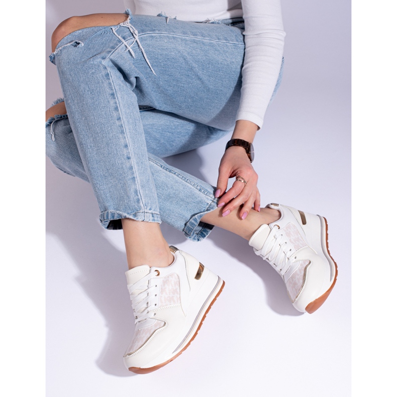 Dámské krémové tenisky Shelovet na klínku béžový 1