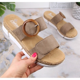 Pohodlné dámské pantofle na suchý zip béžové Rieker V2392-62 béžový 1