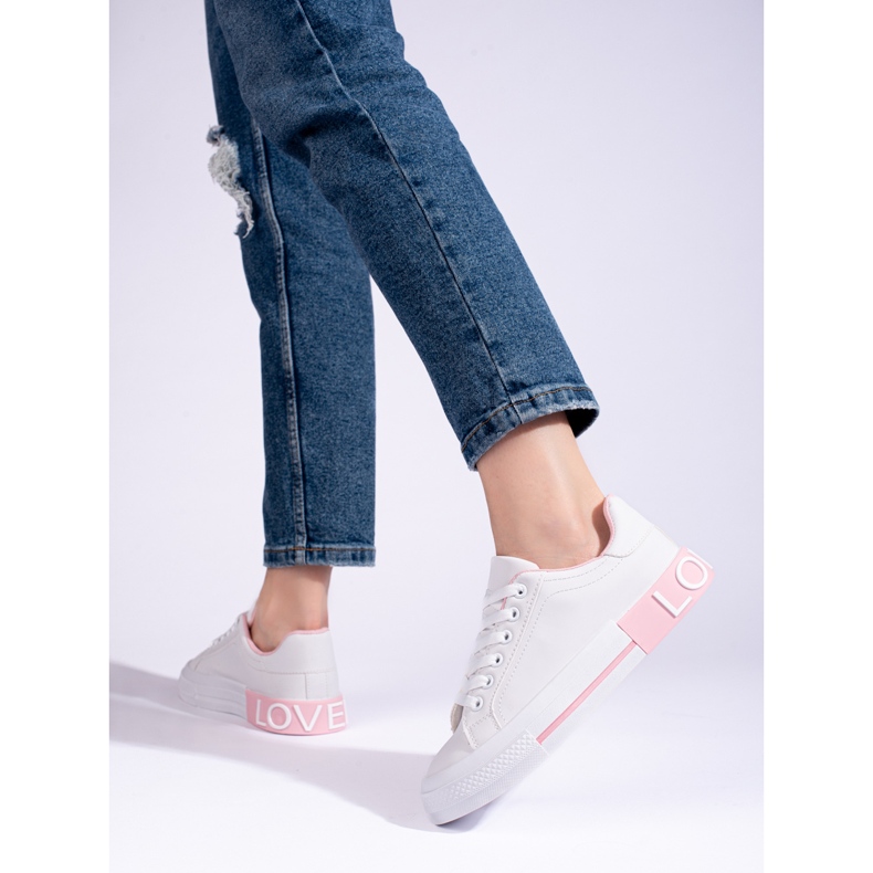 Klasické bílé sportovní boty Shelovet bílý 2