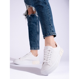 Klasické bílé sportovní boty Shelovet bílý 1