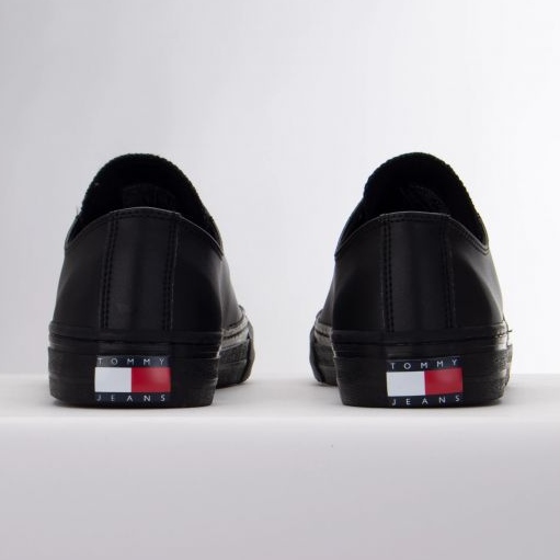 Boty Tommy Hilfiger Lace Vulc Ess M EM0EM01047 Bds černý 2