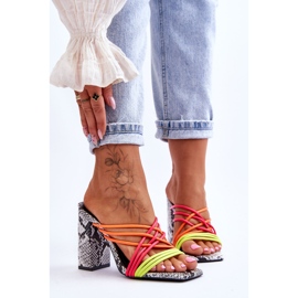 Pantofle na vysokém podpatku s hadími pásky Neon Beckie černá 1