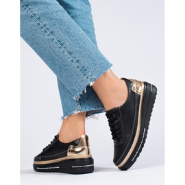 Černé kožené sportovní boty Shelovet černá 2