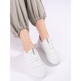 Prolamované bílé dámské tenisky Shelovet bílý 1