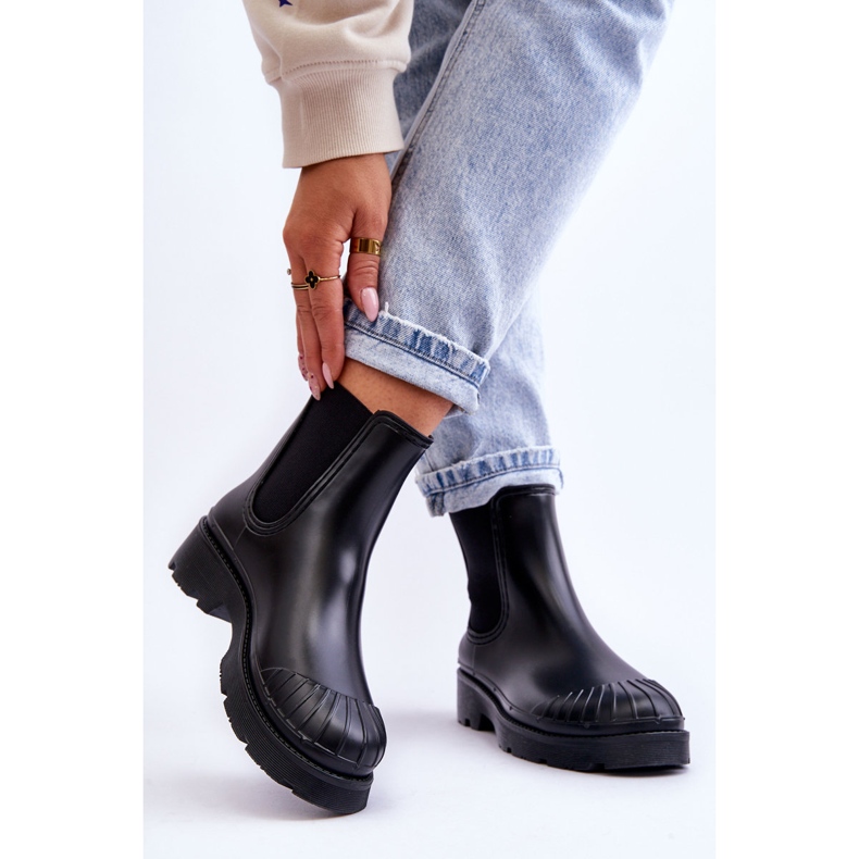 BM Nazouvací gumové boty Jodhpur Boots Black Carme černý 2