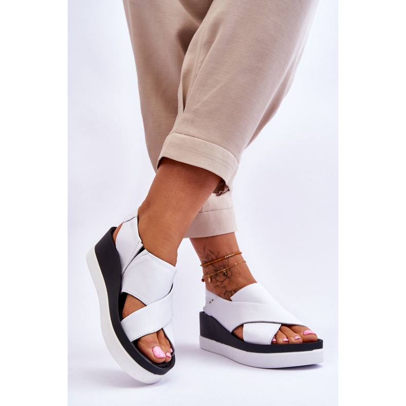 Lemar Bílé kožené sandály Morgan na klínu bílý 2