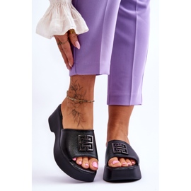 Lemar Dámské kožené pantofle na platformě se zdobením Černá Renna 1 Lemar Dámské kožené pantofle na platformě se zdobením Černá Renna 1