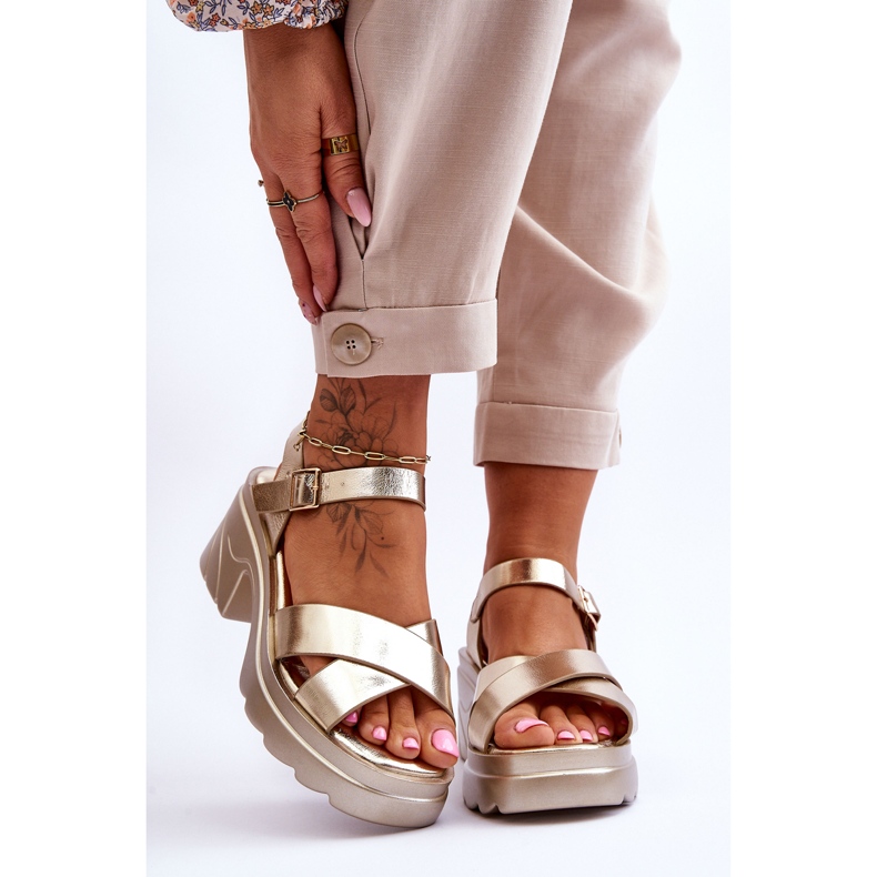 PS1 Dámské zlaté sandály Hillary s masivními podpatky zlatý 1 PS1 Dámské zlaté sandály Hillary s masivními podpatky zlatý 1