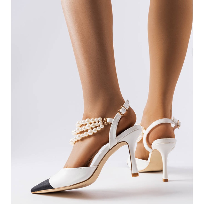 Hřebenové bílé perleťové podpatky bílý 1 Hřebenové bílé perleťové podpatky bílý 1