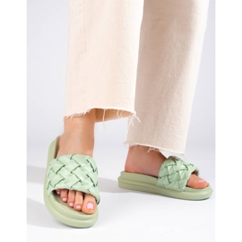 Světle zelené pantofle na silné platformě Shelovet zelená 1