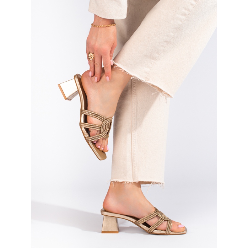 Dámské elegantní pantofle Shelovet zlaté na sloupku zlatý 2