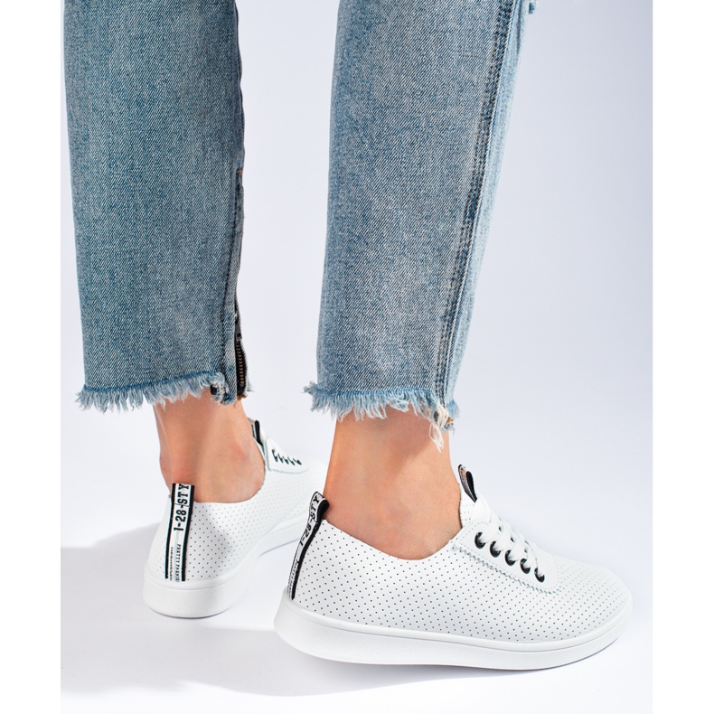 Prolamované bílé dámské tenisky Shelovet černá 1