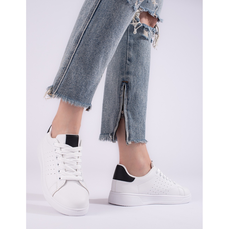 Dámské bílé sportovní boty Shelovet bílý 1