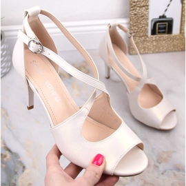 Elegantní dámské perlové sandály Sergio Leone SK429 béžový 1