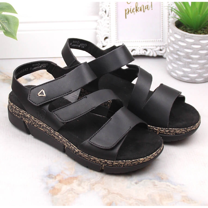 Pohodlné dámské sandály na černé platformě na suchý zip Rieker V2301-00 černá 2