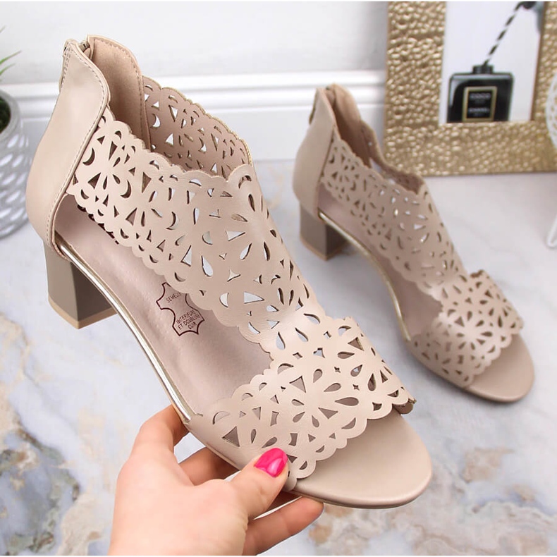 Dámské béžové prolamované sandály na sloupku Jezzi RMR1954-8 béžový 1