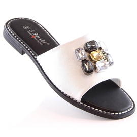 Dámské ploché pohodlné bílé pantofle se zirkony S.Barski Kv 2775-31 bílý 2 Dámské ploché pohodlné bílé pantofle se zirkony S.Barski Kv 2775-31 bílý 2