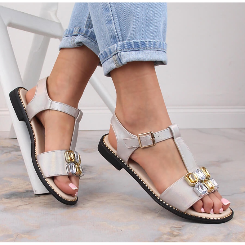 Dámské ploché pohodlné béžové sandály se zirkony S.Barski 2775-30 béžový 1