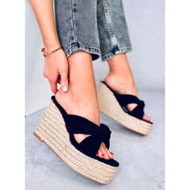 BM Nikni Black espadrilkové sandály na klínku černý 2