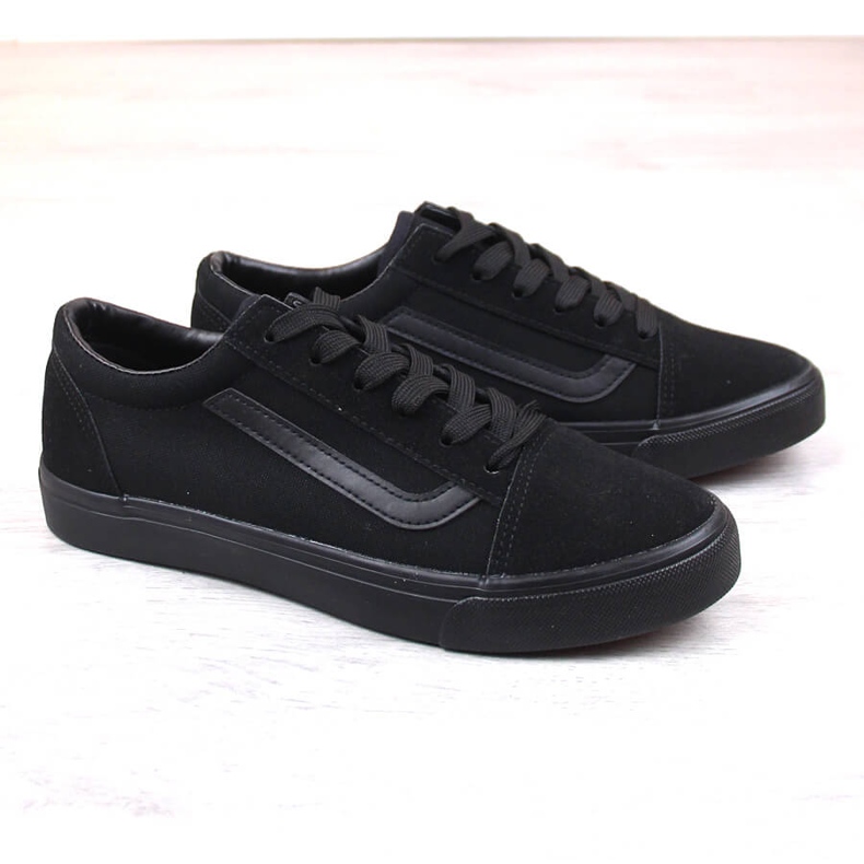 Černé textilní nízké tenisky Atletico černá 1